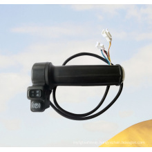 Electric bicycle handlebar switch combination device